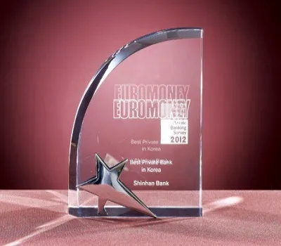 경주판촉물 지역 밀착형 서비스 제공 업체 5 크리스탈 상패